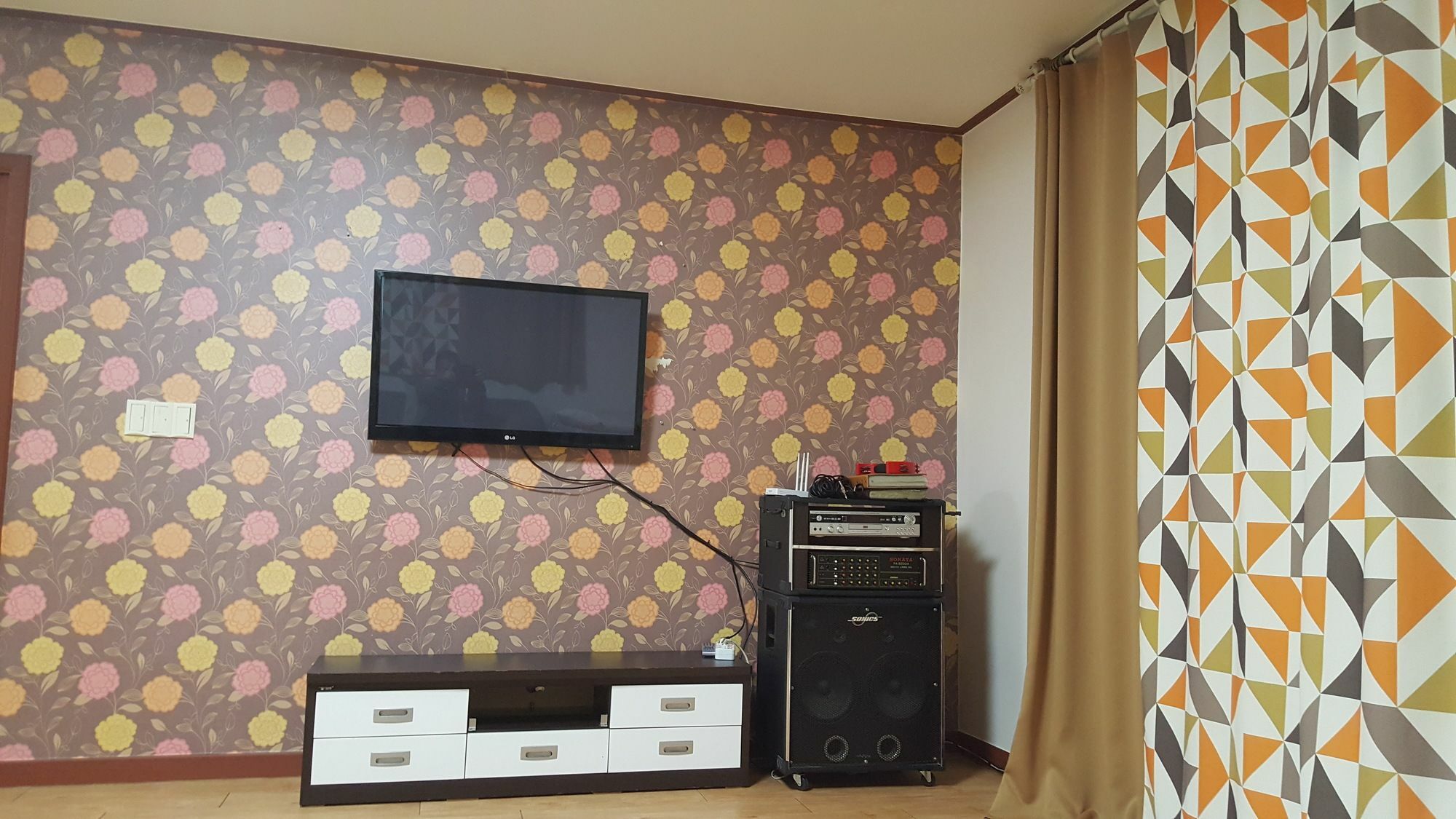 Hwangto Green Village Pension Йонгин Экстерьер фото