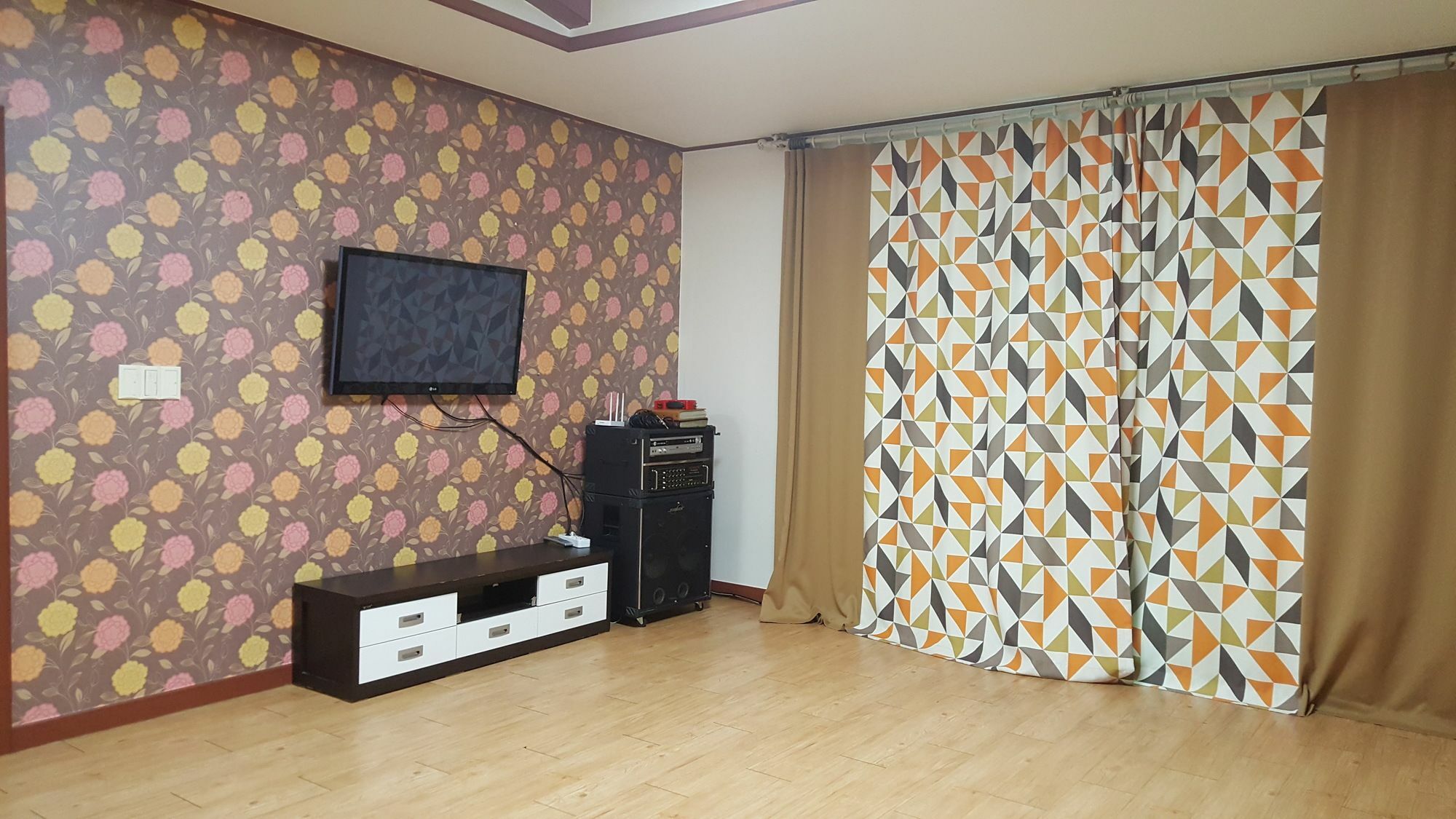Hwangto Green Village Pension Йонгин Экстерьер фото